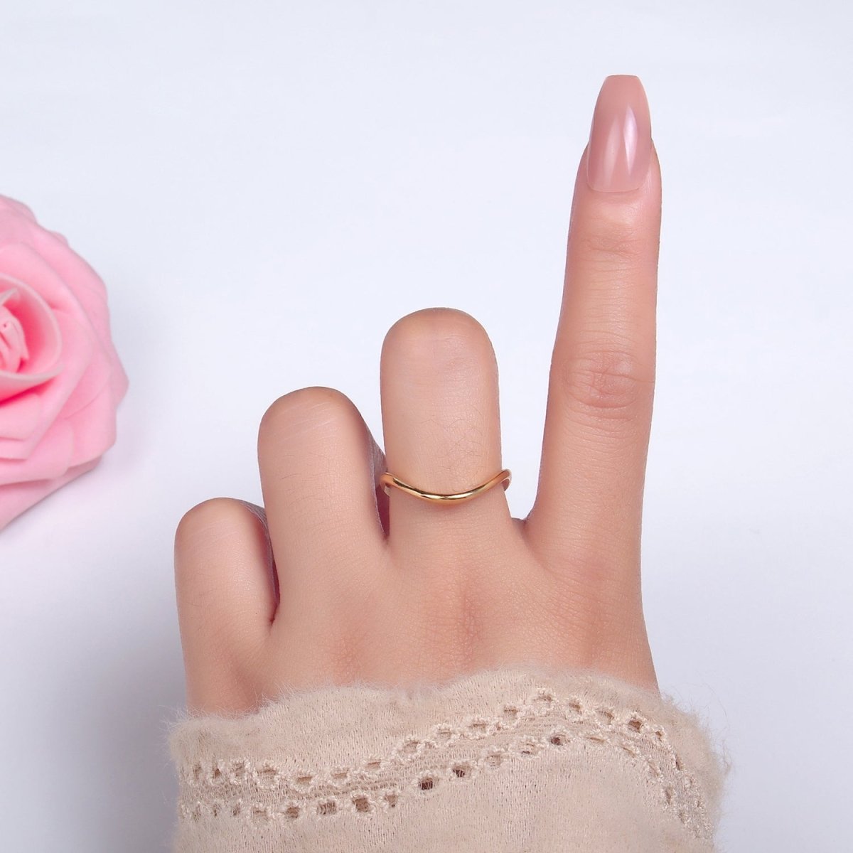 24K Gold Filled Minimalist Curved Chevron Ring | U432
