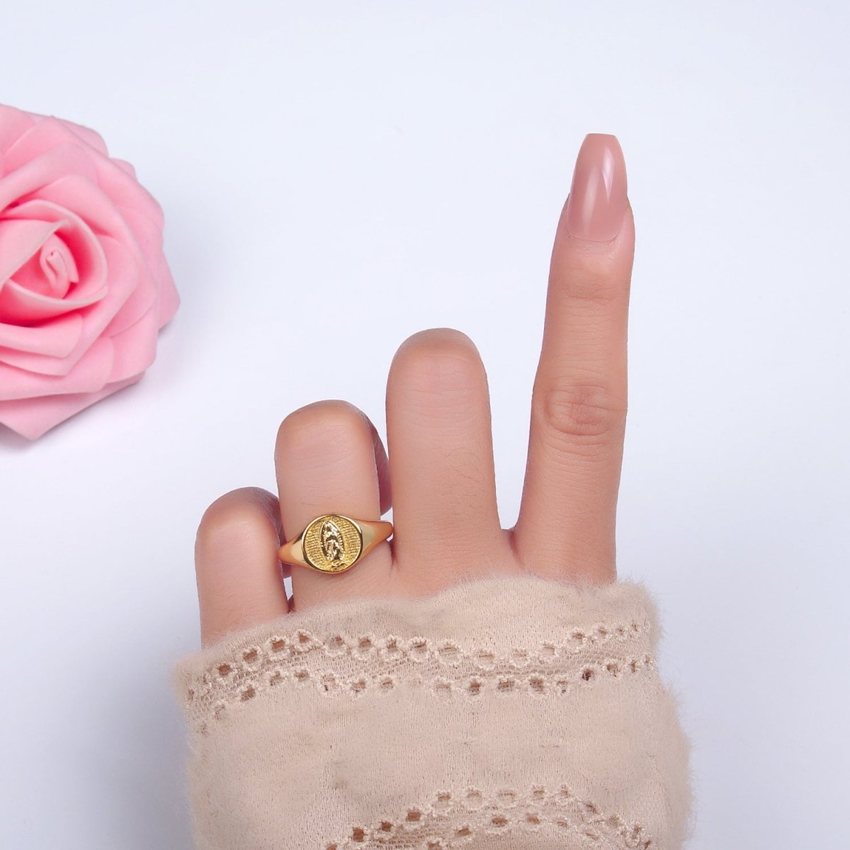 24K Gold Filled Religious Mother Mary Ribbed Signet Ring | O304