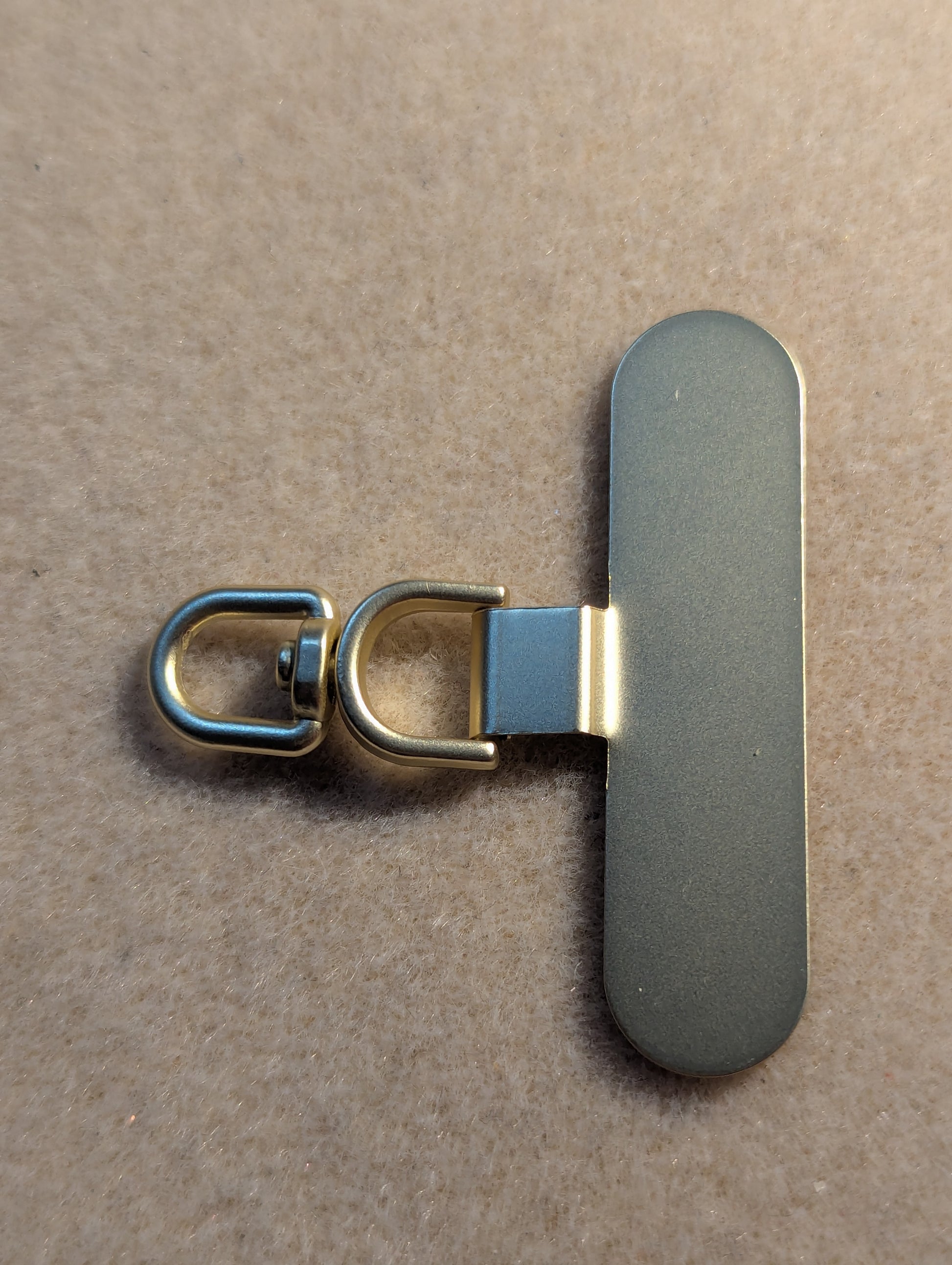 Swivel, gold metal cellphone lanyard tab