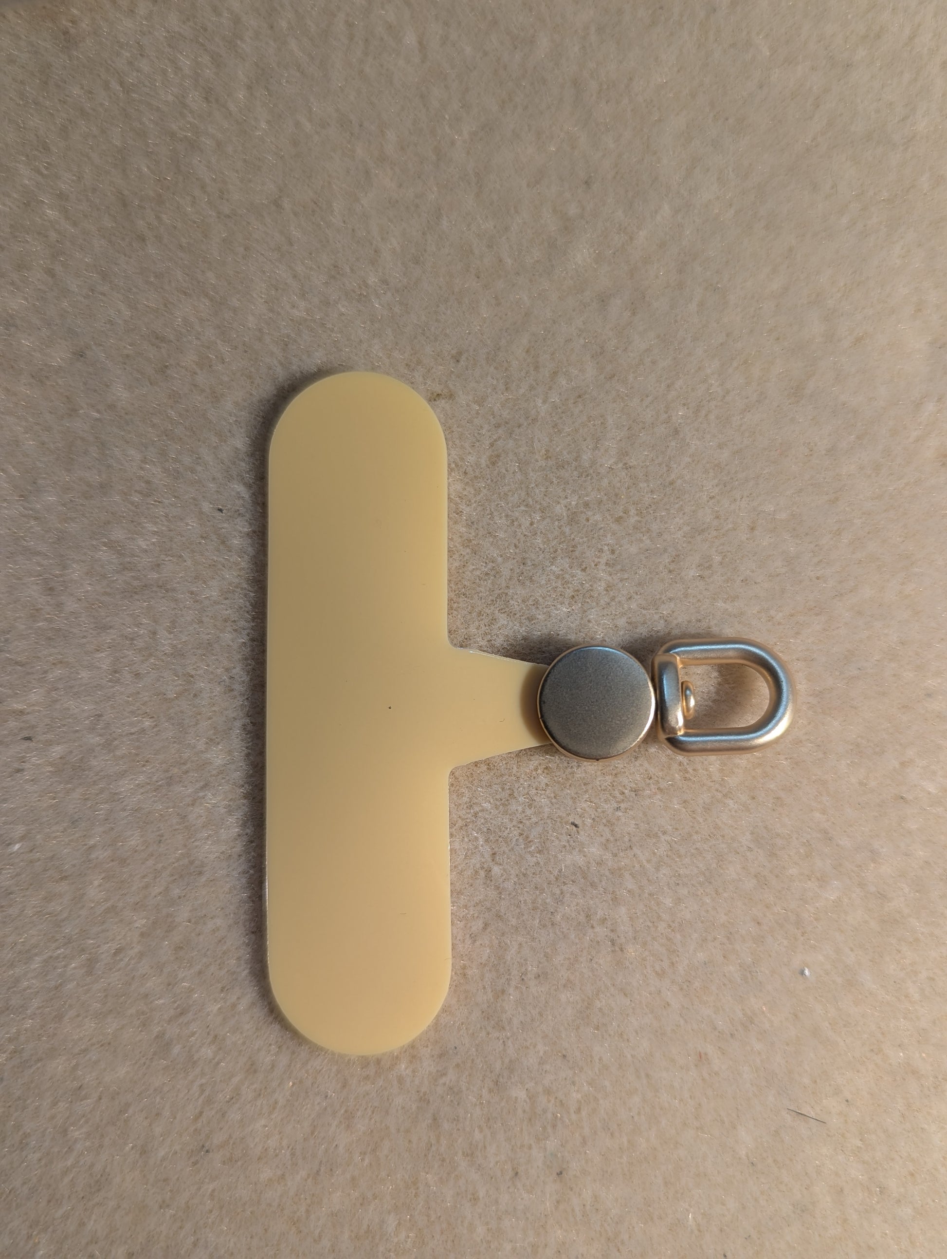 Swivel, plastic cellphone lanyard tab