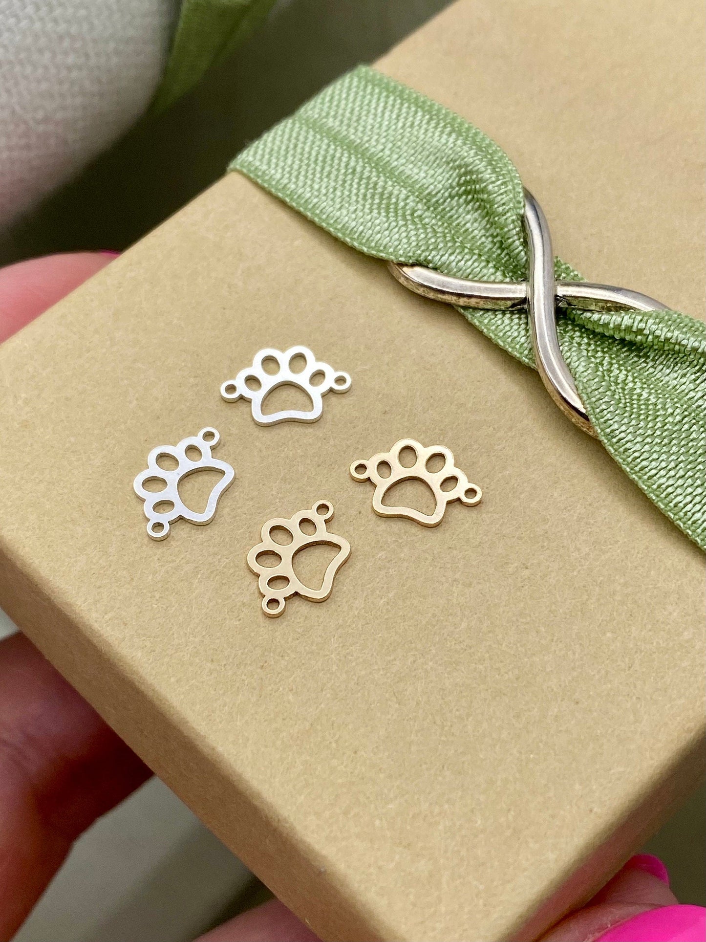 Paw Print Connectors (stencil) - 2 Pack - L10