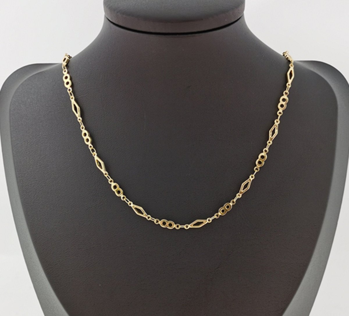 24K Gold Filled Figure 8 Chain by Yard, Gold Filled FIGURE 8 Chain by Yard, Wholesale Bulk Roll Chain for Jewelry Making, Size 11.5x3.5mm, DESIGNED Chain | ROLL-175 Clearance Pricing