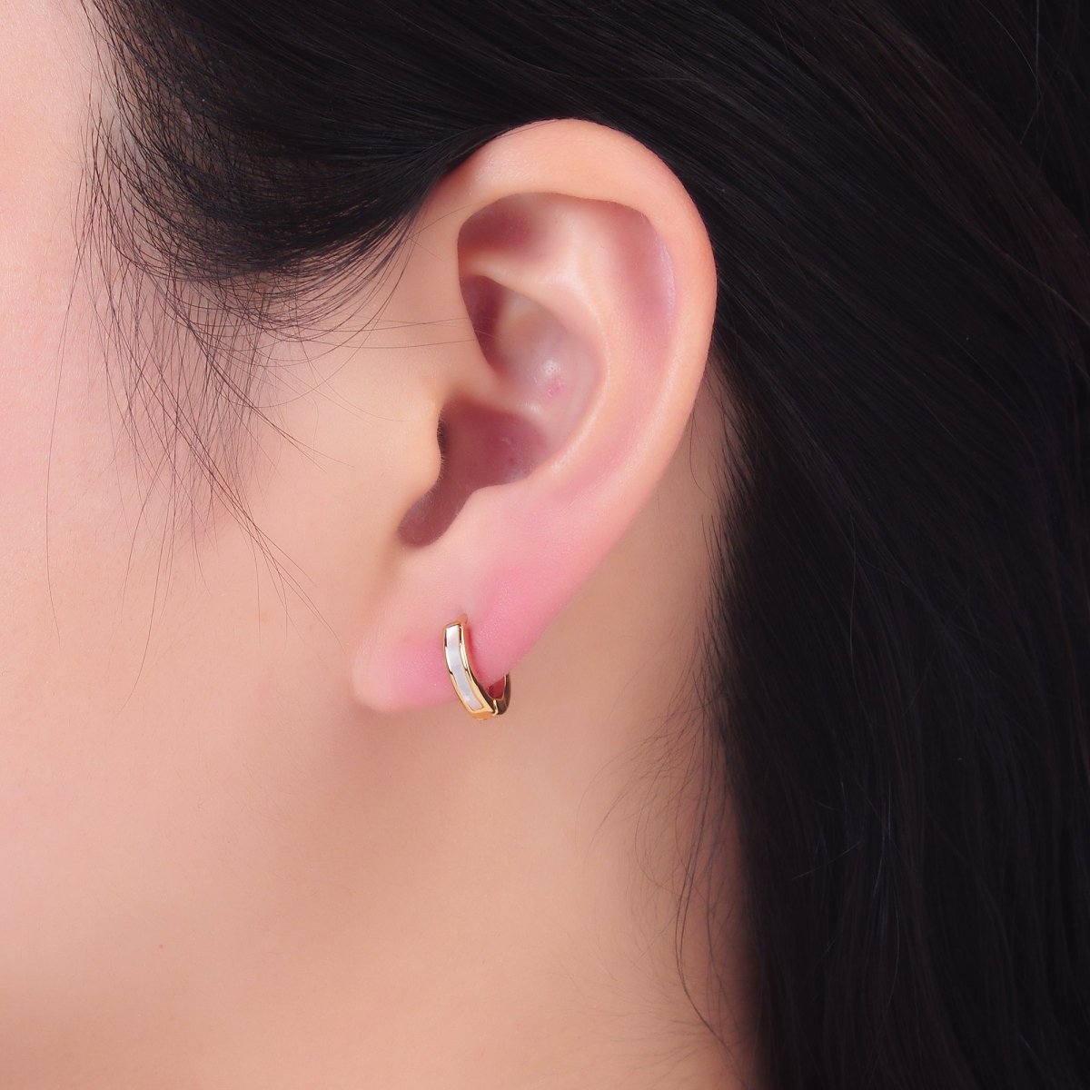 16K Gold Filled 12mm Shell Pearl Lined Cartilage Huggie Earrings | P405