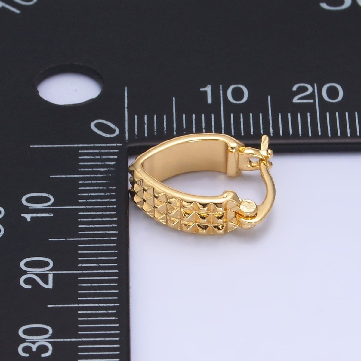 24K Gold Filled 15mm Multifaceted Edged Triangle Latch Hoop Earrings | AB670
