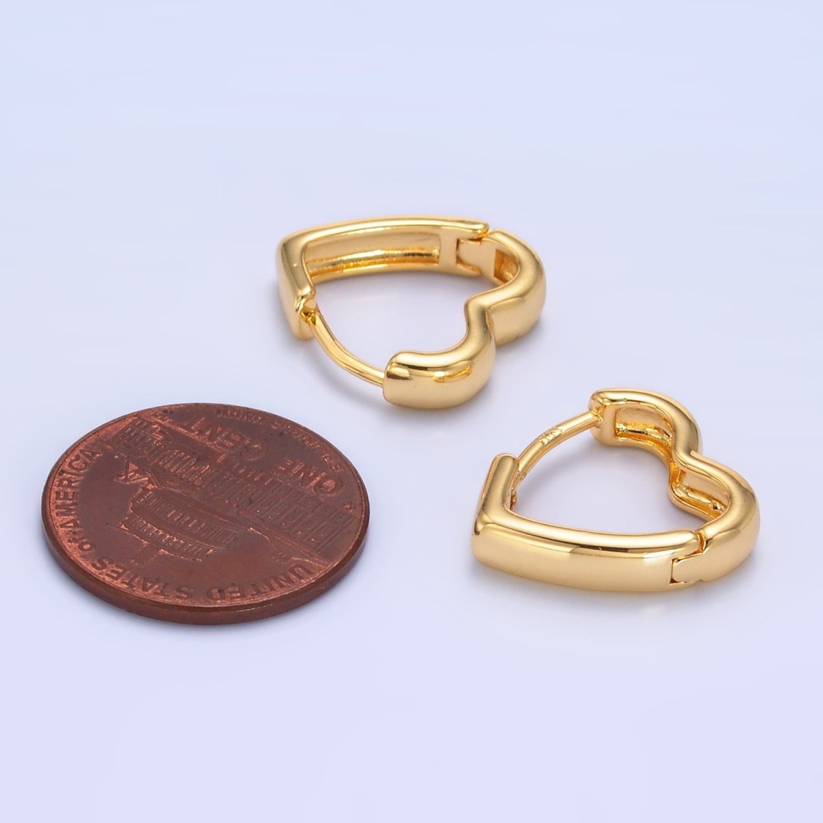 24K Gold Filled 16mm Minimalist Heart Cartilage Huggie Earrings | AB421