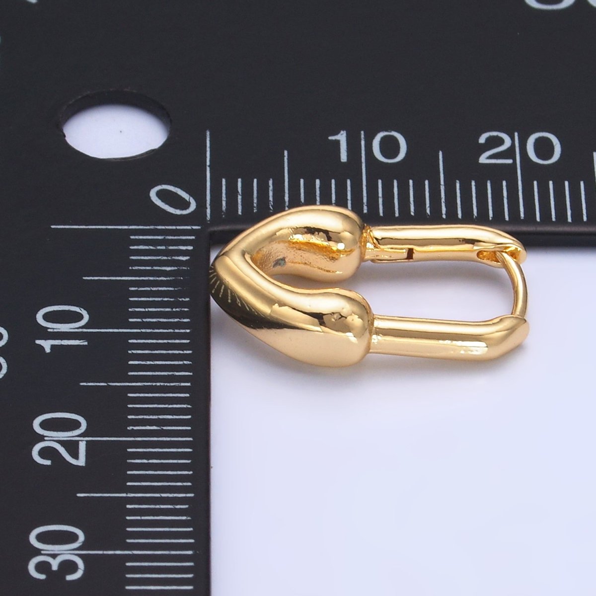 24K Gold Filled 20mm Heart Padlock Oblong Hoop Earrings | AB685