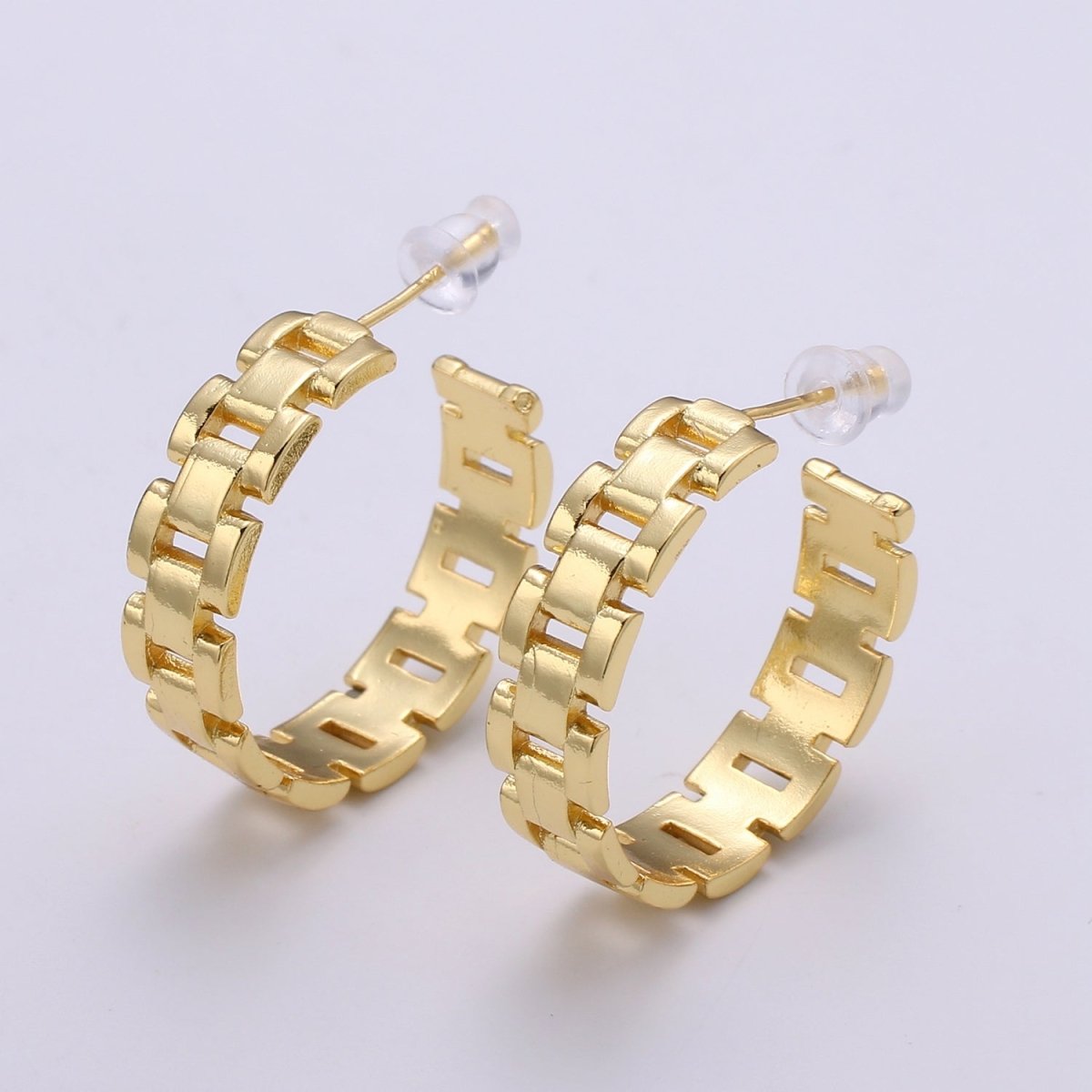24K Gold Filled 26mm Panther Chain Link C-Shaped Hoop Earrings | Q406