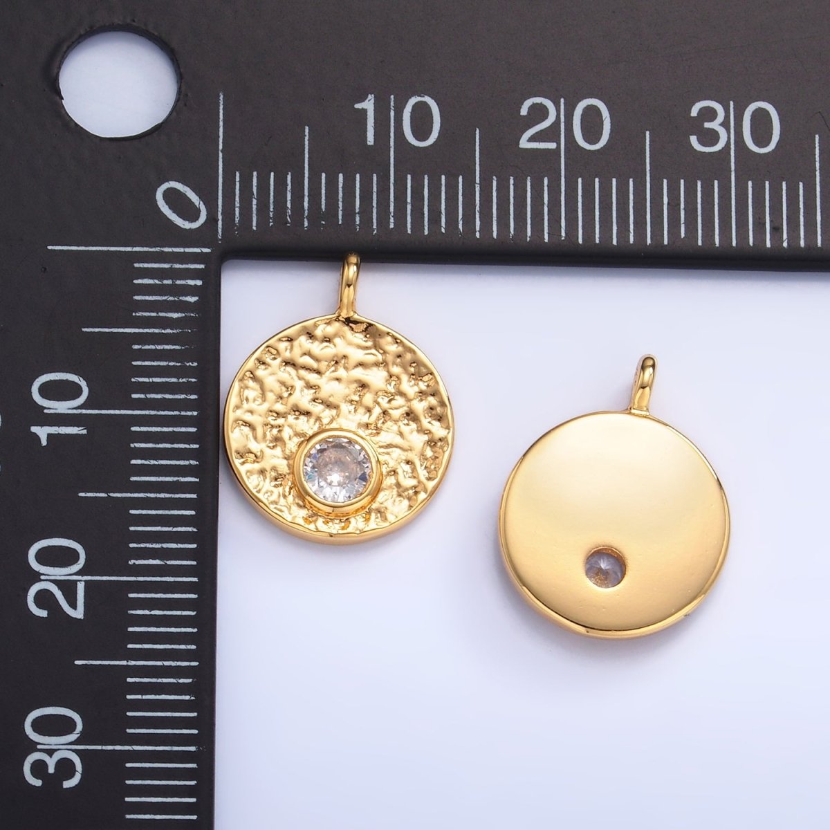 24K Gold Filled Clear CZ Hammered Round Pendant | W438