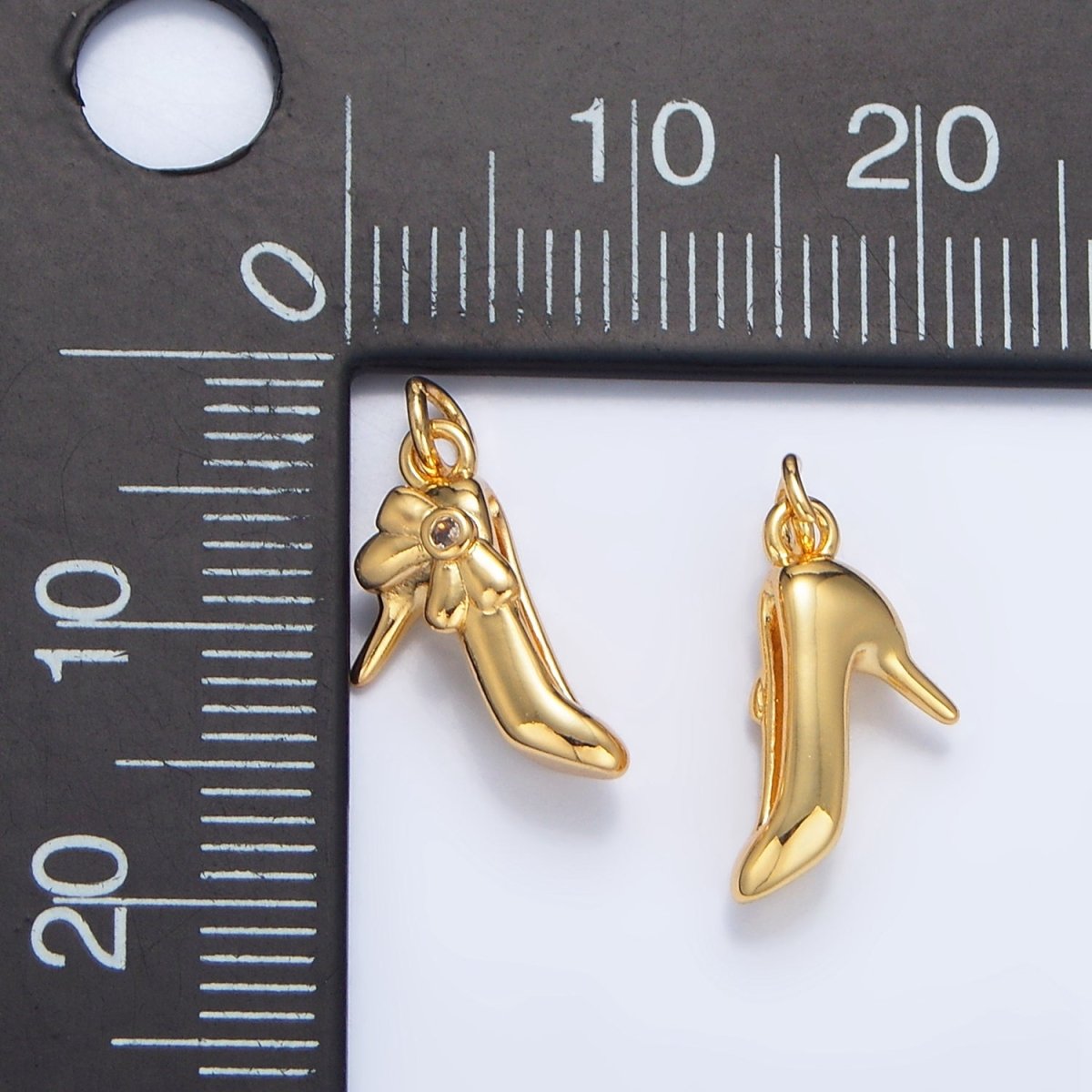 24K Gold Filled CZ Ribbon Bow Kitten Heels Multidimensional Fashion Charm | W025