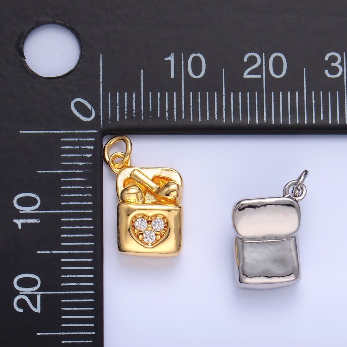 24K Gold Filled Micro Paved Wireless Headphones Music Charm in Gold & Silver | W371
