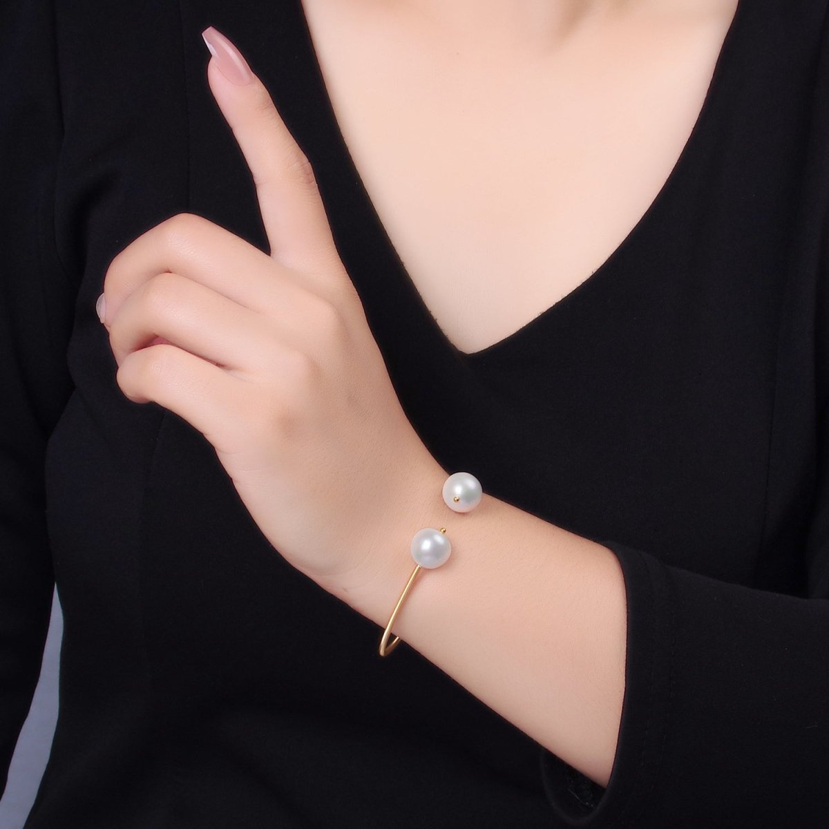 24K Gold Filled Shell Pearl Ribbed Spring Cuff Bracelet | WA-2715