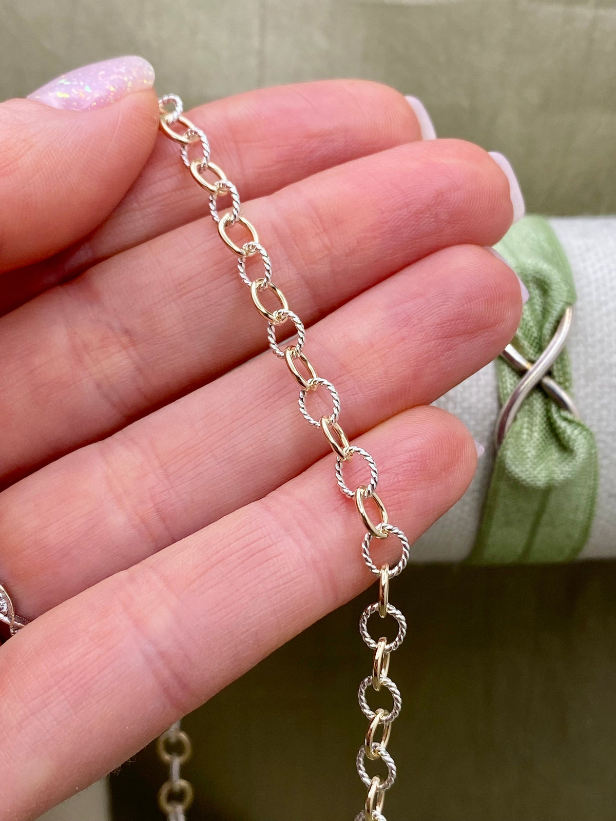 Mixed Metal Bold Cable Chain - C53