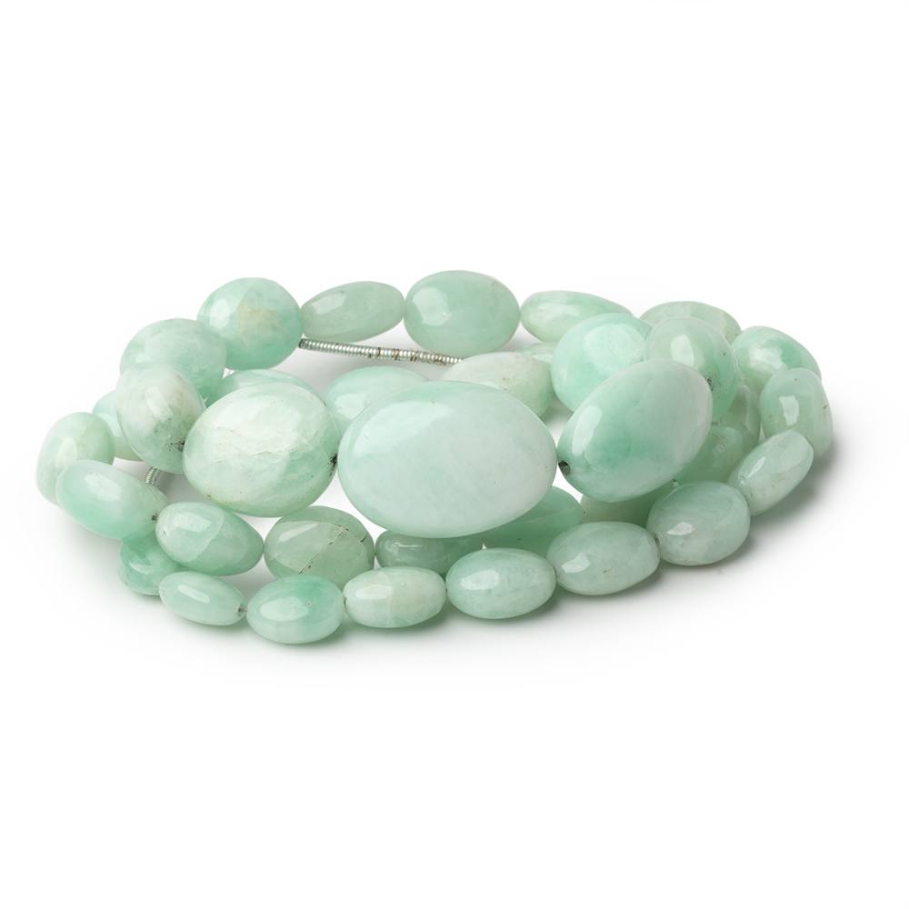 9x7-21x15mm Emerald Plain Nugget Beads 18 inch 39 pieces AA