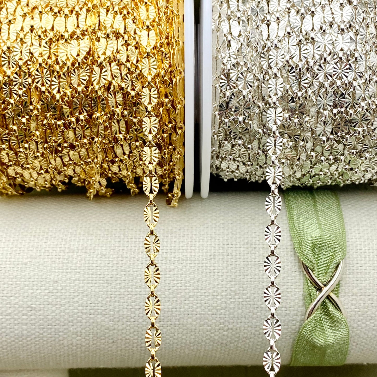 Large Disco Sunburst Chain - C35