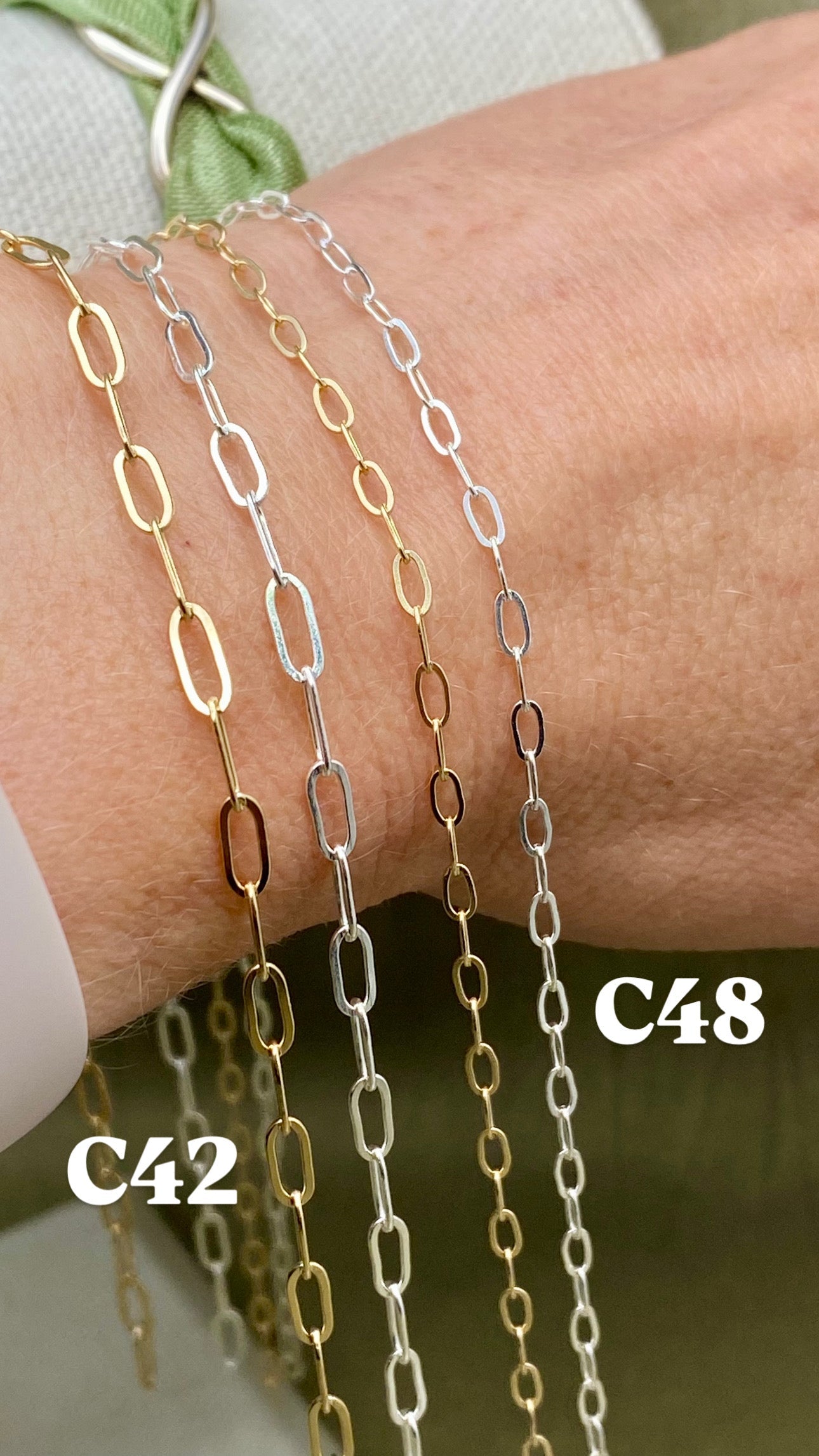 Flat Little Paperclip Chain 2.3x4.9mm - C48