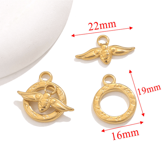 Elegant Insect Toggle Set 20mm Ring - No Tarnish Gold