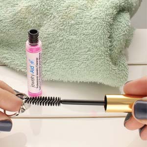Jewelry Aid - Cleaner Tube With Brush by The Beadsmith