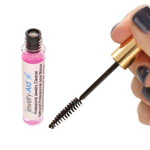 Jewelry Aid - Cleaner Tube With Brush by The Beadsmith