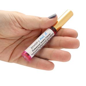 Jewelry Aid - Cleaner Tube With Brush by The Beadsmith