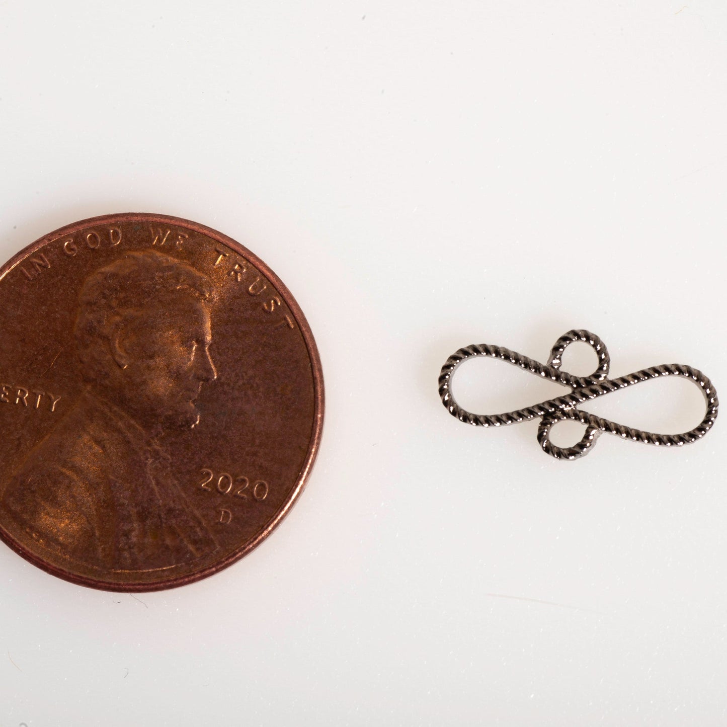13mm x 8mm Rope Texture S-Shaped Connector - Made of Brass - Sold Individually - CON2500