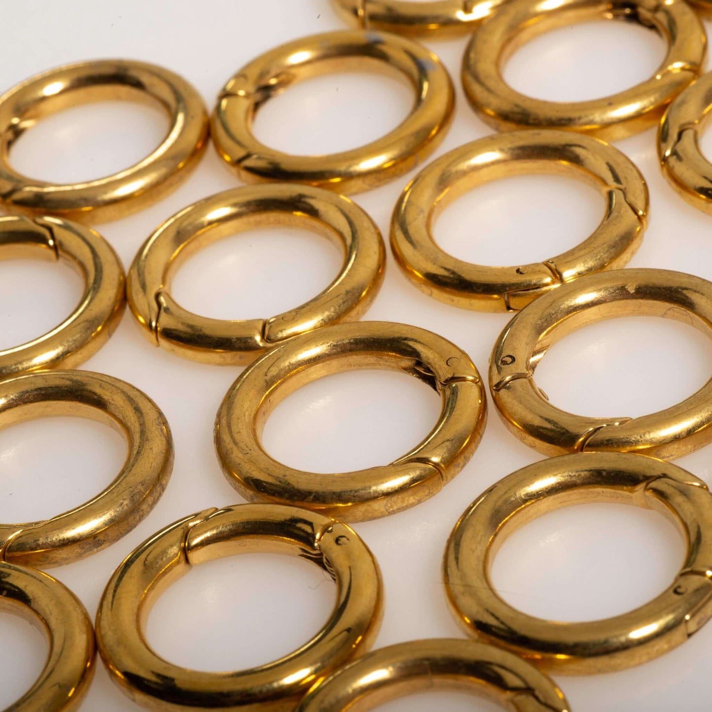 O Ring Clasp XL Size - Measures 20mm - Available in Waterproof Gold - Made from Stainless Steel - Sold Individually - CL/OR20.