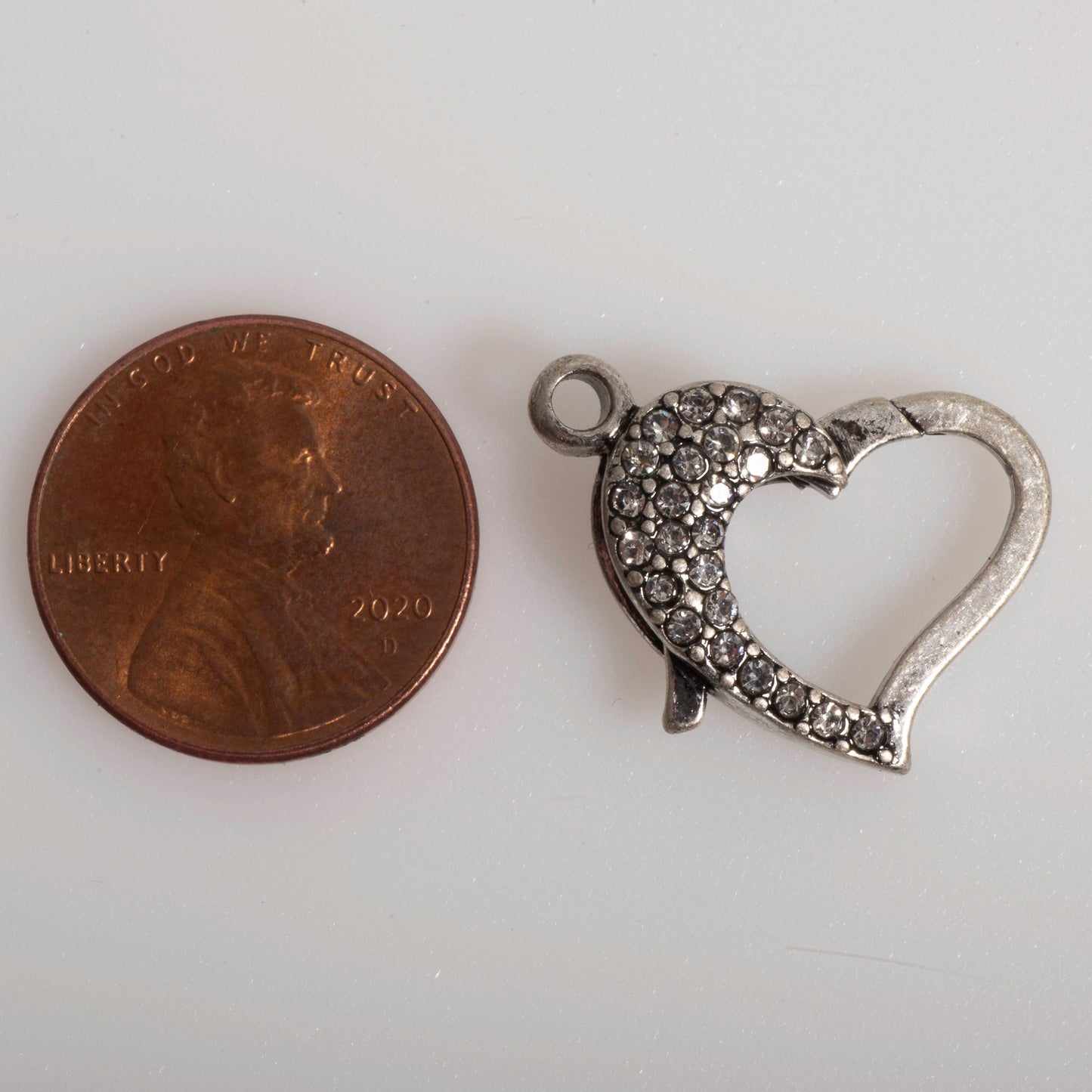 22mm x 16.5mm Pavé Crystal Heart Clasp - Made of Brass - Sold Individually - CL/28