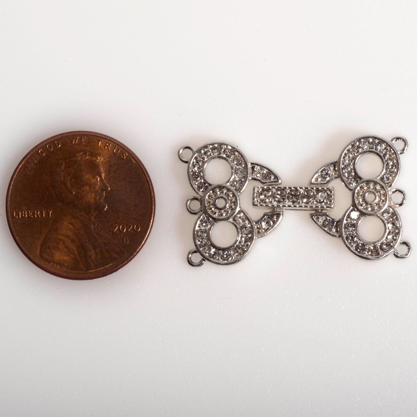 27mm x 15mm Owl Eyes Pavé Crystal Buckle Clasp - Made of Brass - Sold Individually - CL/38