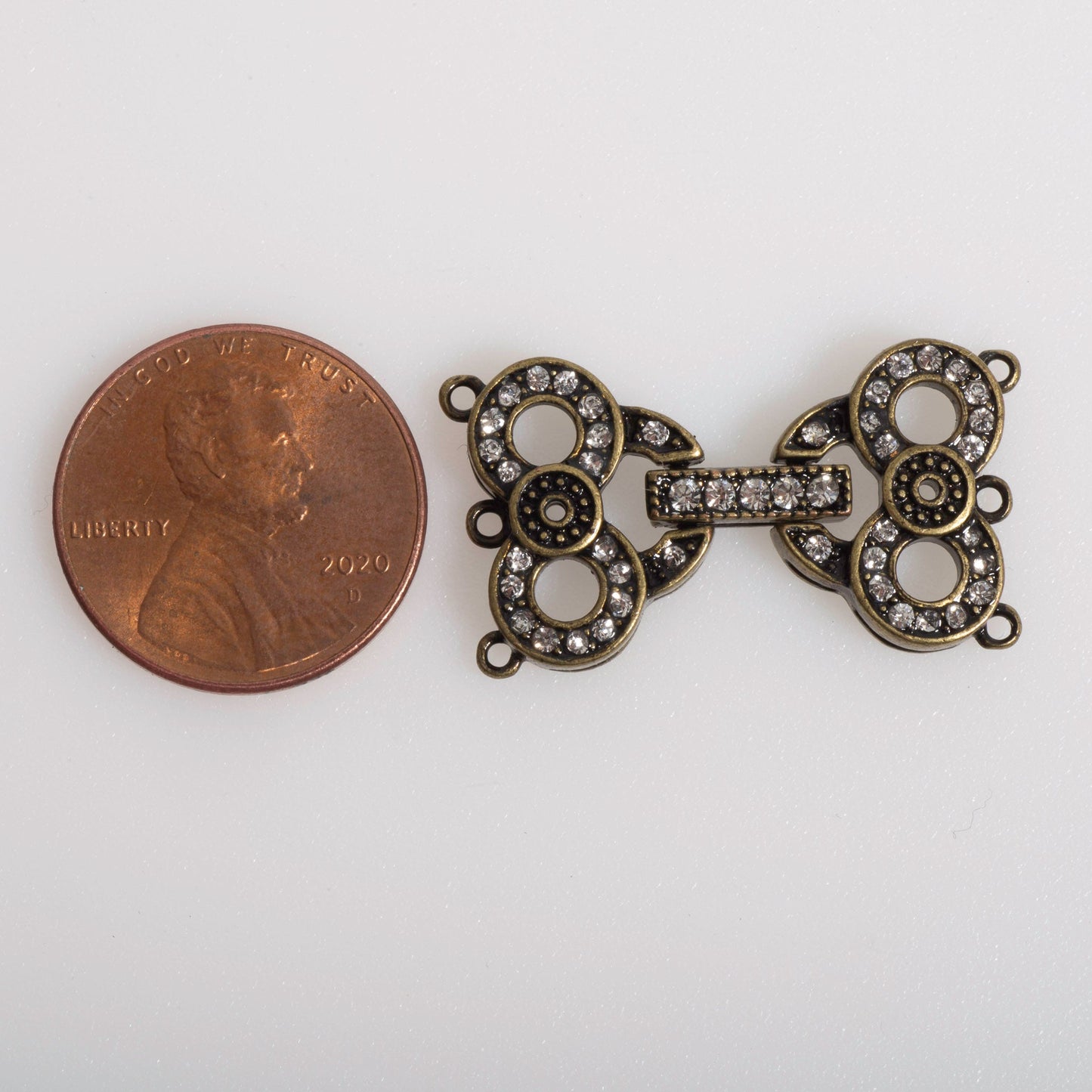 27mm x 15mm Owl Eyes Pavé Crystal Buckle Clasp - Made of Brass - Sold Individually - CL/38