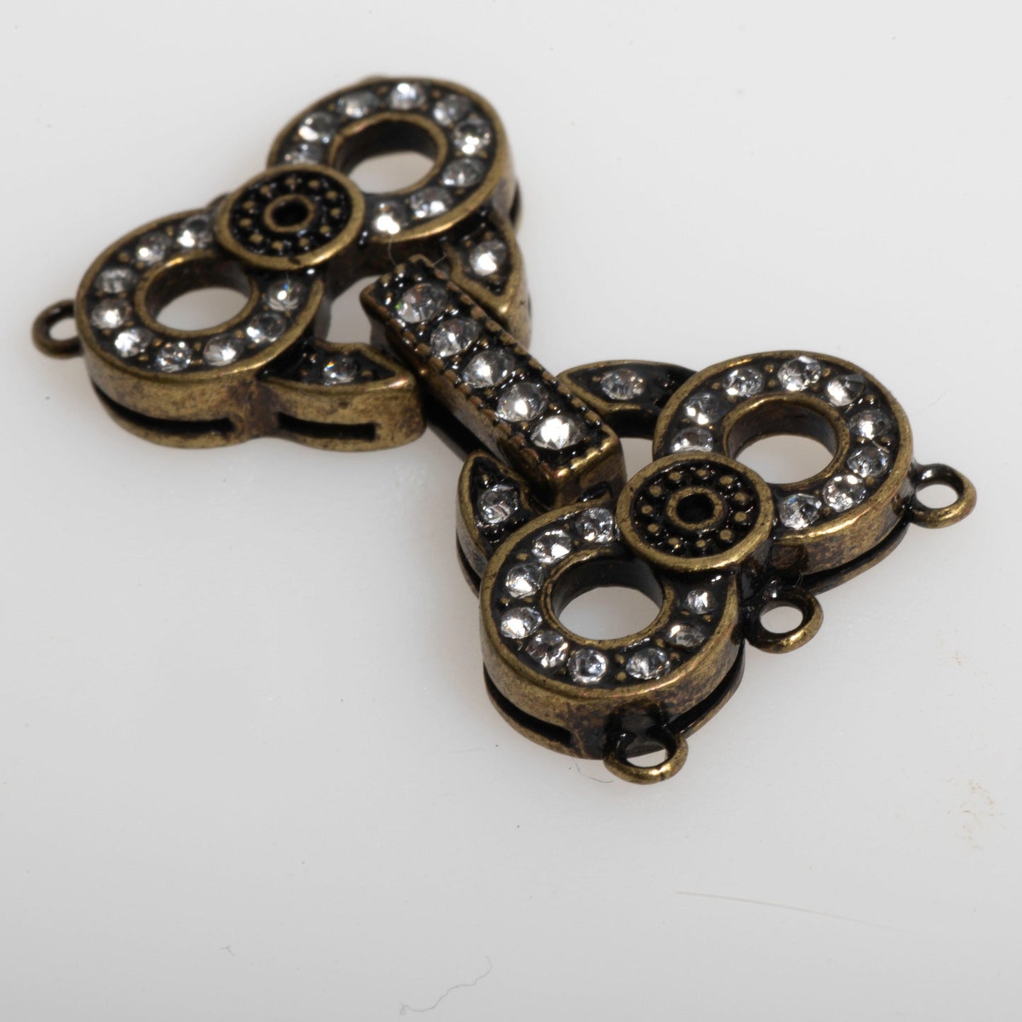 27mm x 15mm Owl Eyes Pavé Crystal Buckle Clasp - Made of Brass - Sold Individually - CL/38