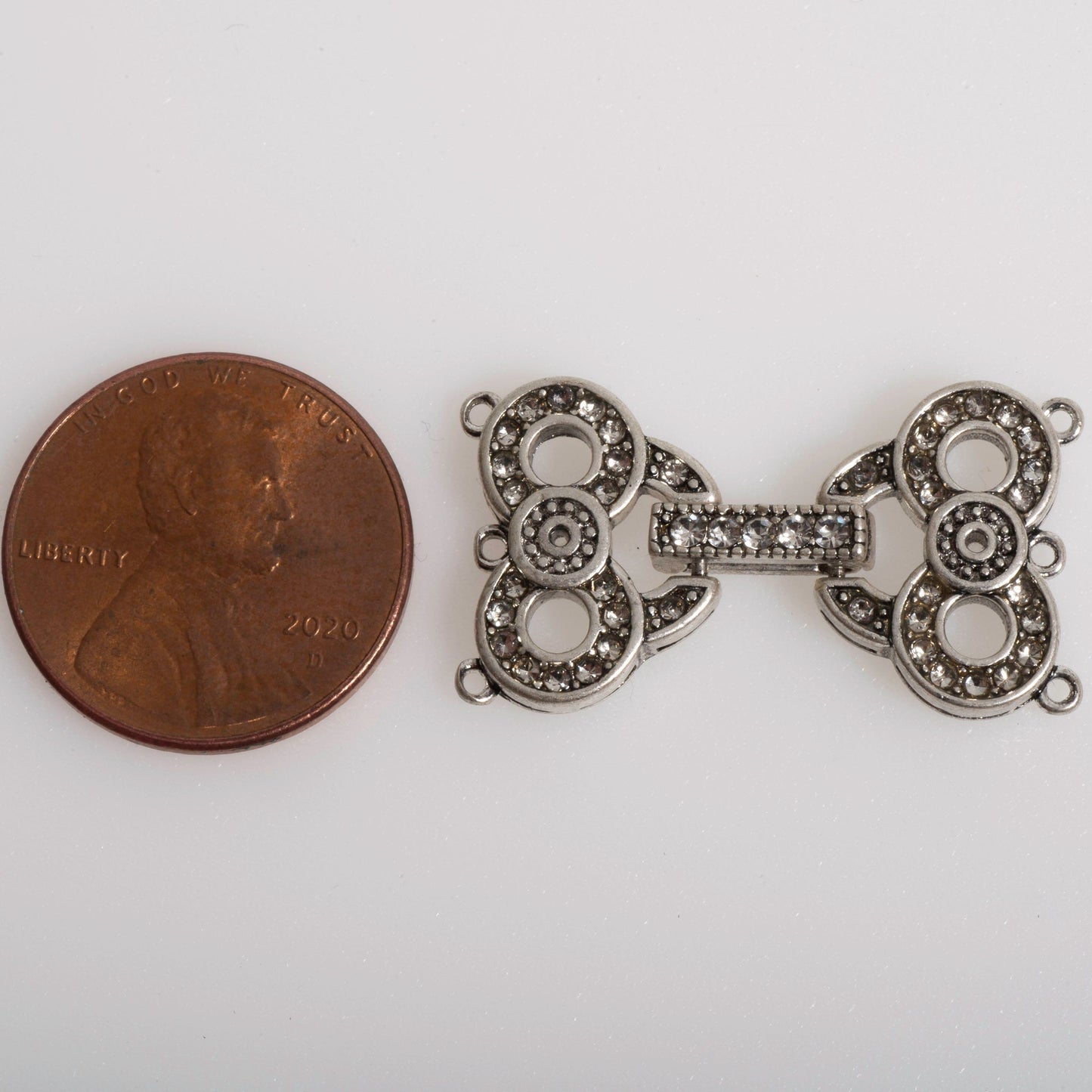 27mm x 15mm Owl Eyes Pavé Crystal Buckle Clasp - Made of Brass - Sold Individually - CL/38