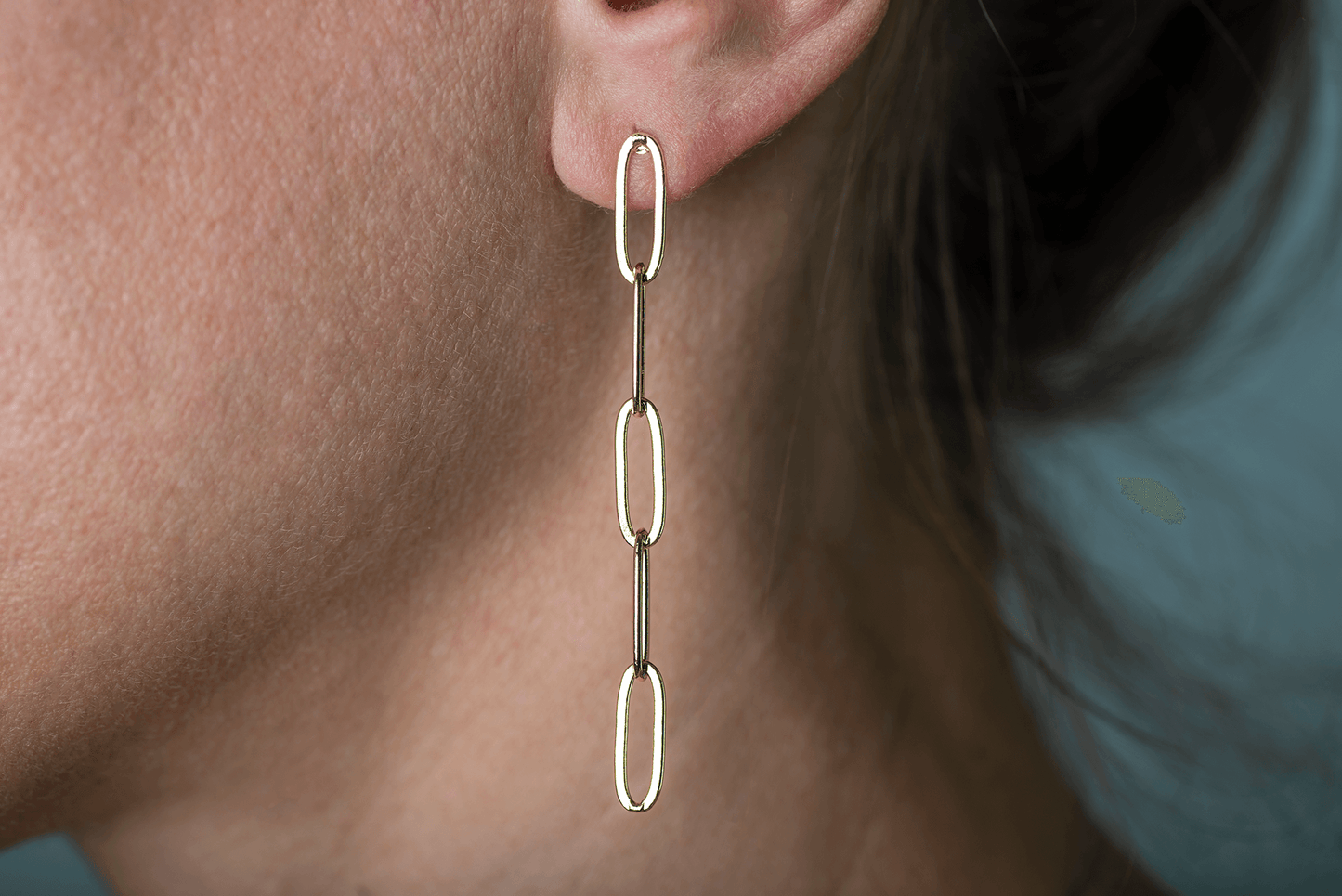 14mm x 5mm Paperclip Chain Earring w/ Earnut included - Made of plated brass - Sold individually - KE-28