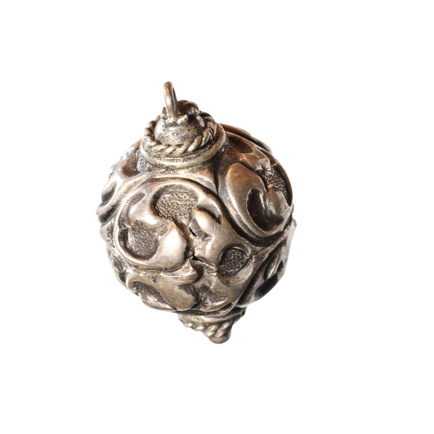 Sterling Silver Ornate Hollow Pendant – 30mm