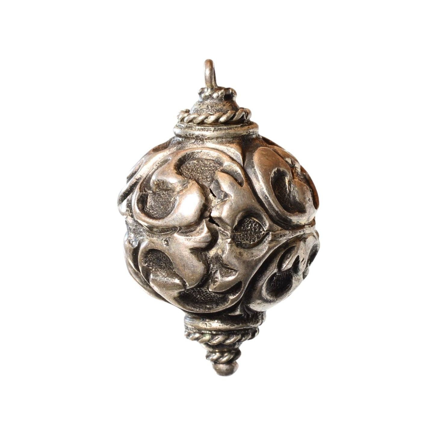 Sterling Silver Ornate Hollow Pendant – 30mm