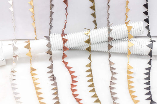7.25mm Solid Triangle Pennant Drop Specialty Chain Sold by The Foot - CH 904