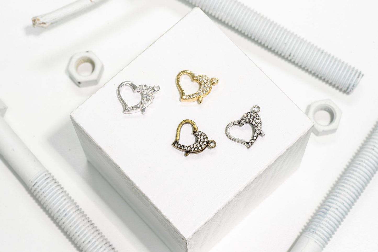 22mm x 16.5mm Pavé Crystal Heart Clasp - Made of Brass - Sold Individually - CL/28