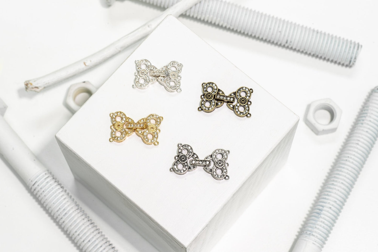 27mm x 15mm Owl Eyes Pavé Crystal Buckle Clasp - Made of Brass - Sold Individually - CL/38