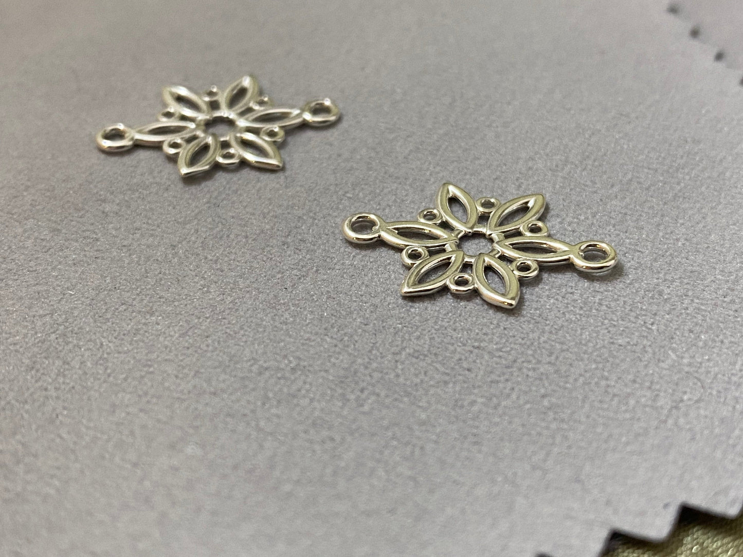 Snowflake Connectors - 2 Pack - F17