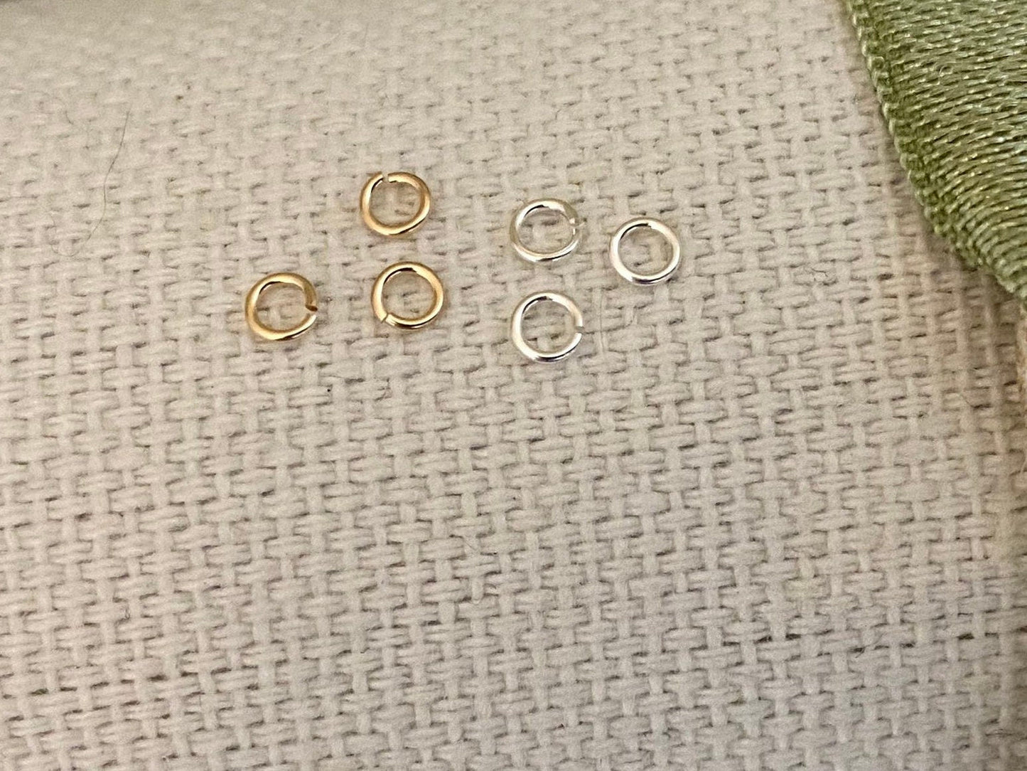 24 gauge 2.8mm Jumprings - J4