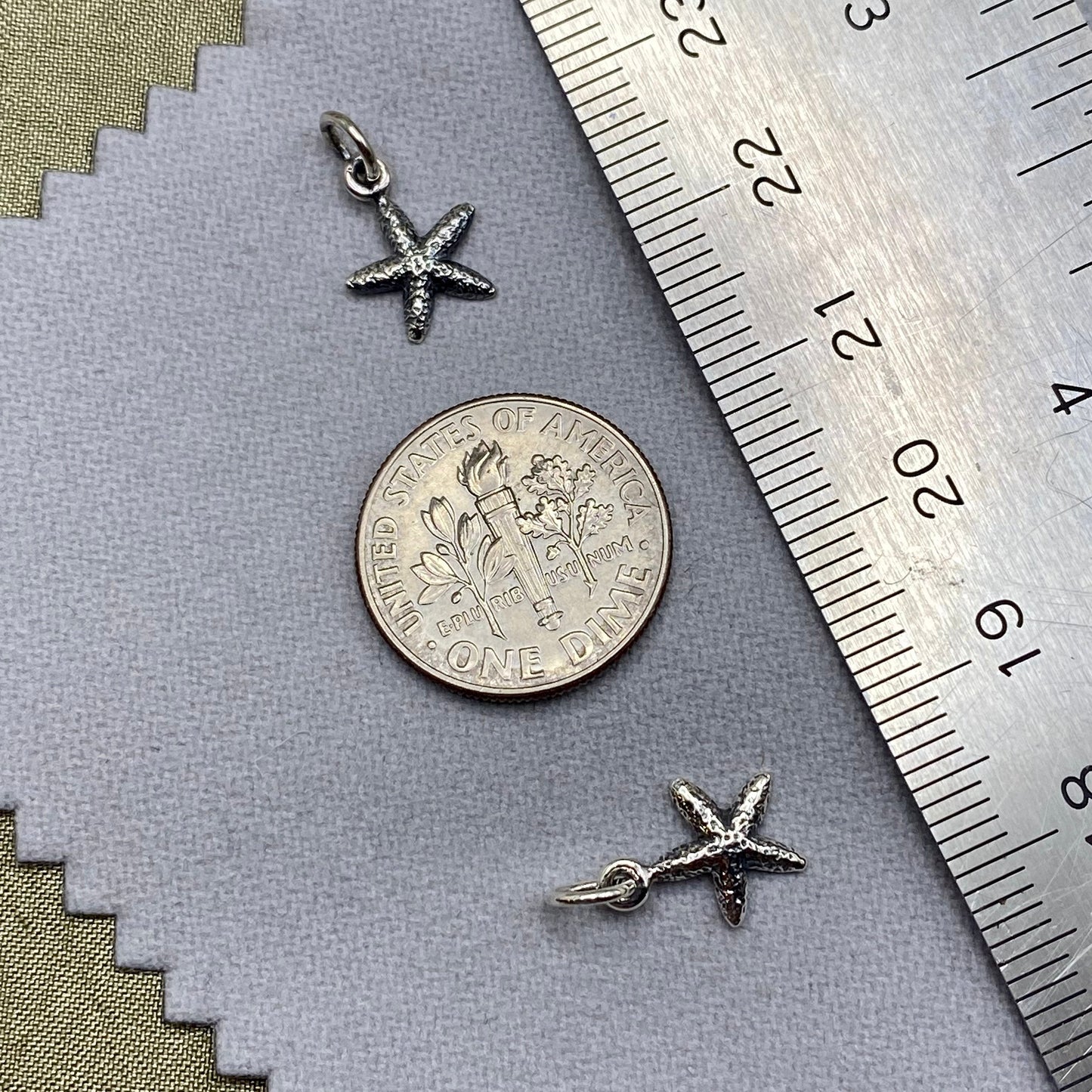 Starfish Charms - 2 Pack - F26