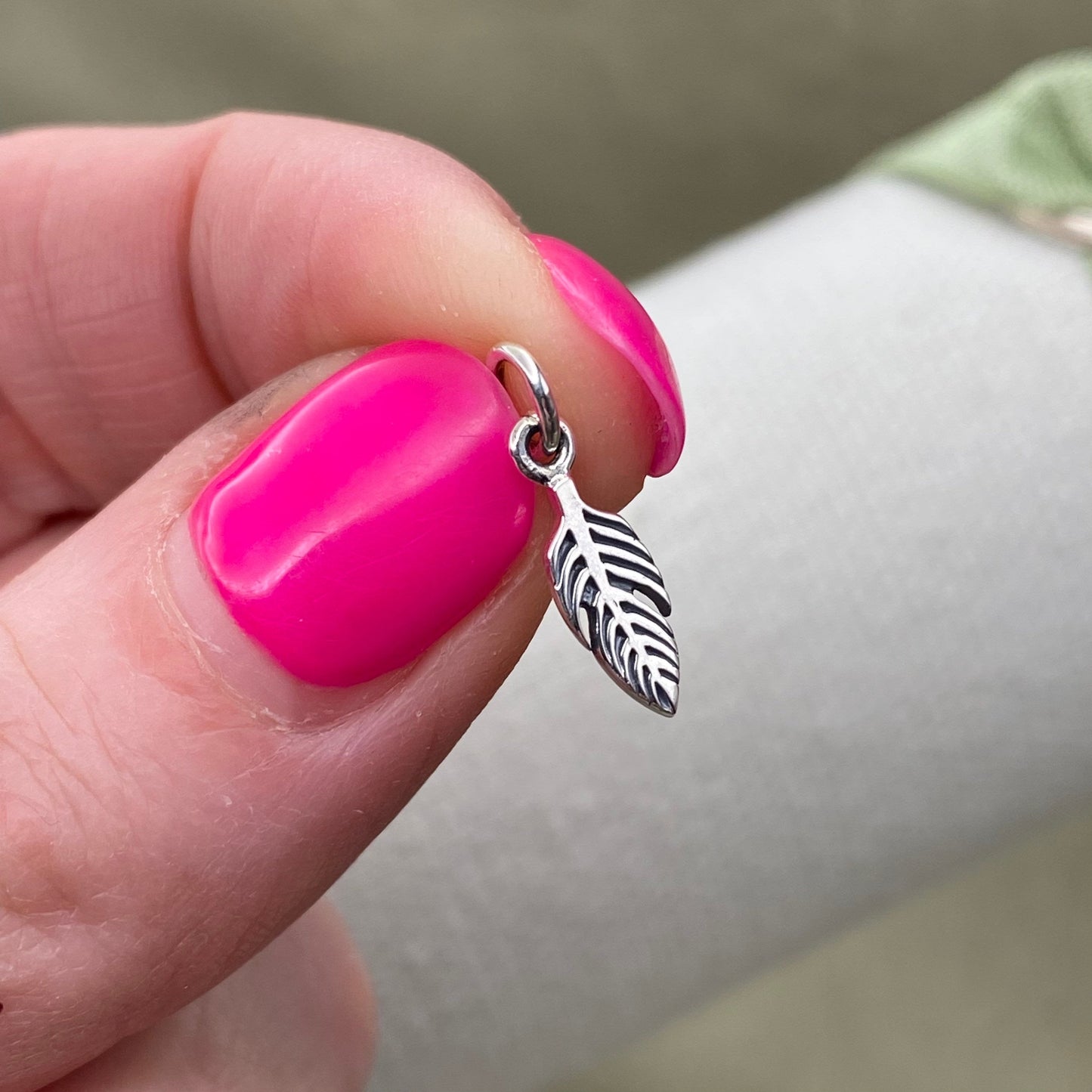 Feather Charms - 2 Pack - F27