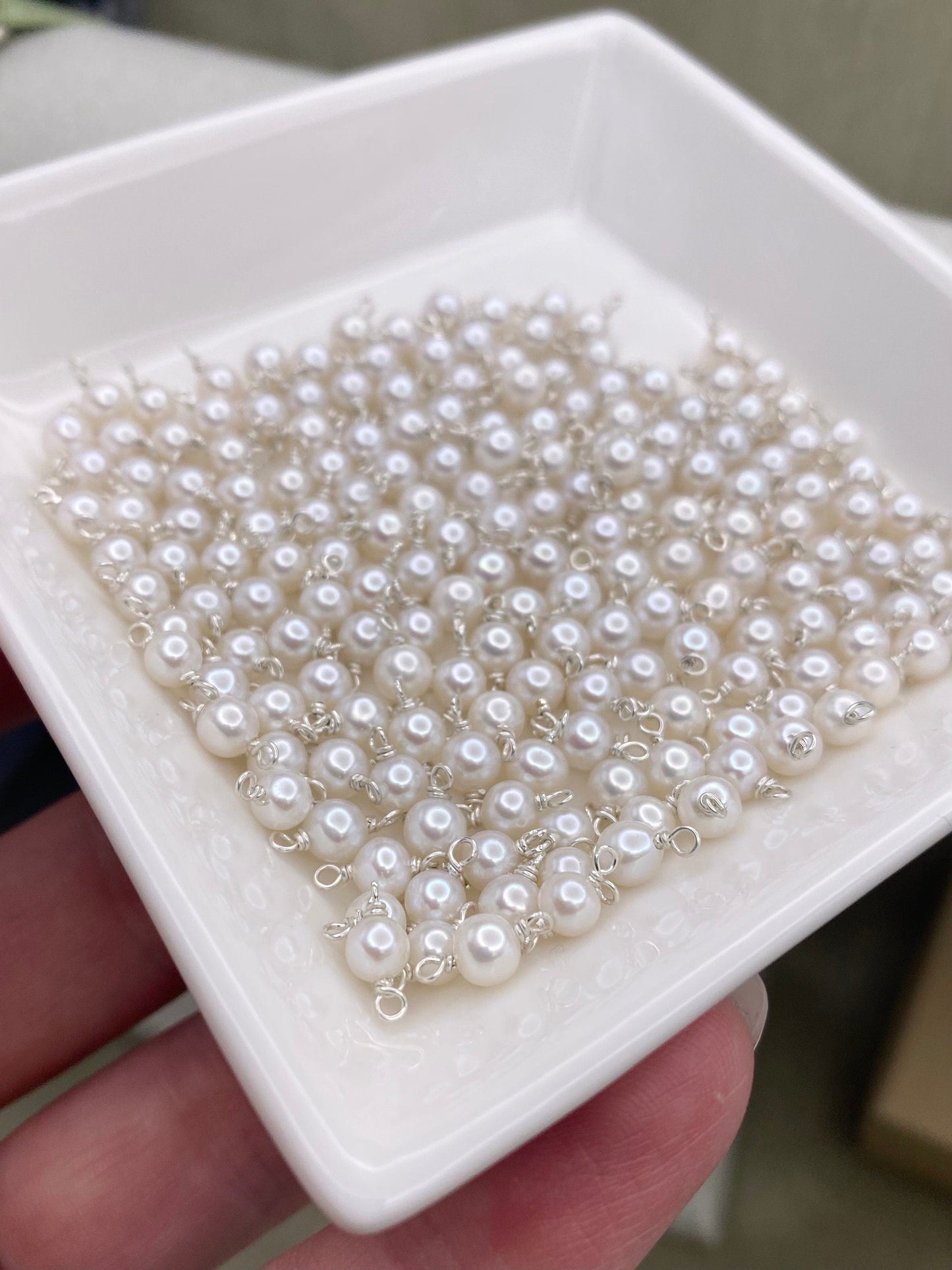 4mm Freshwater Pearl Connector - 5 Pack - B31