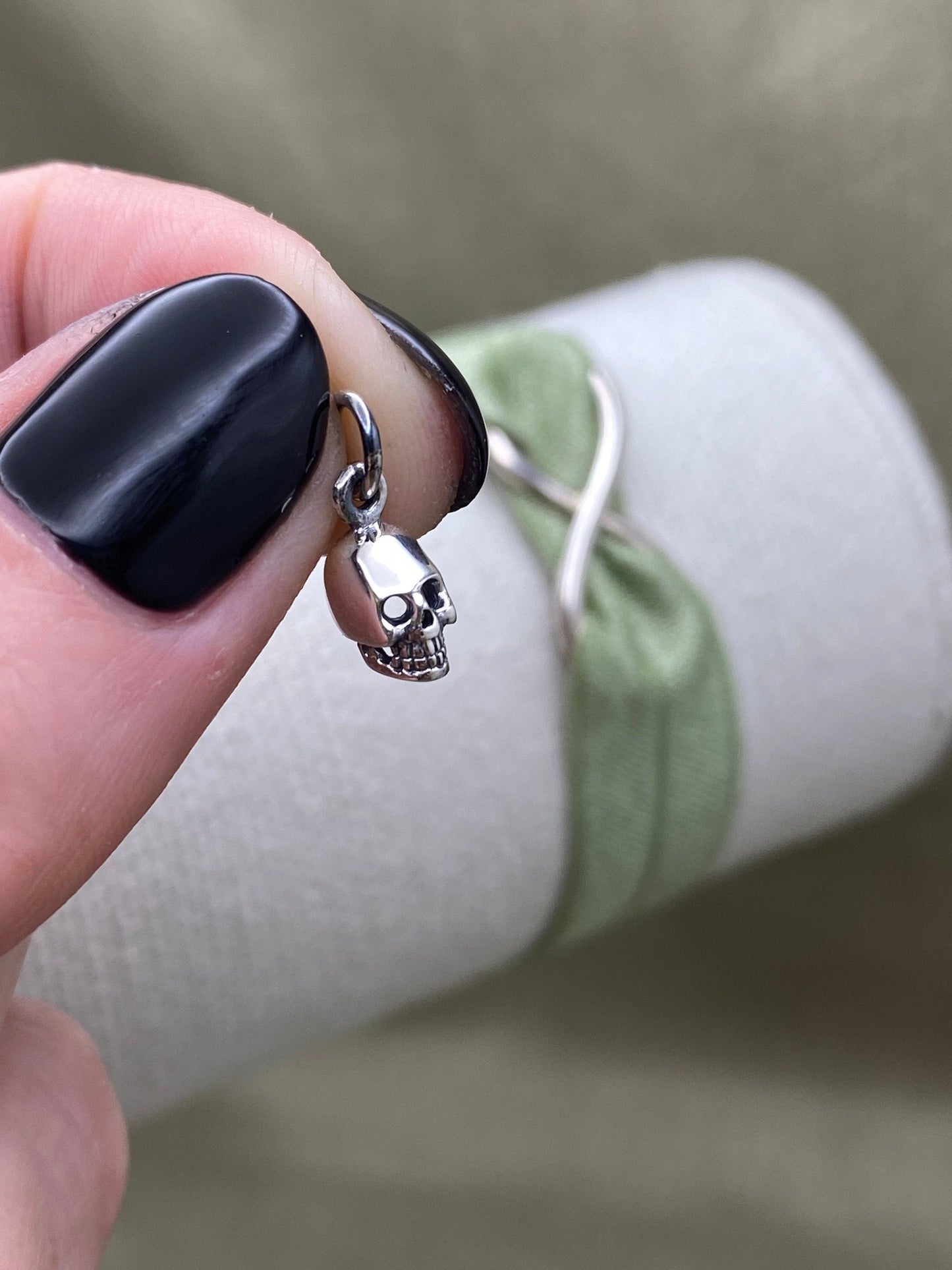 Skull Charms - 2 Pack - F32