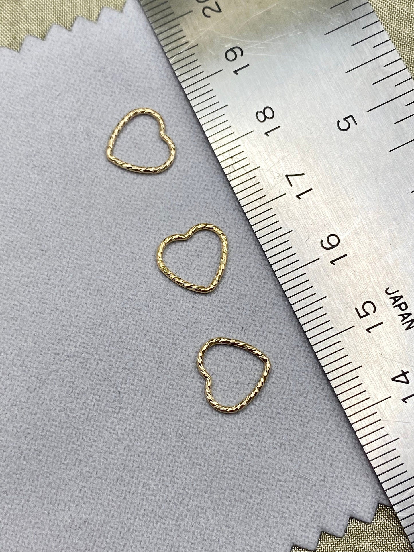 Sparkle Heart Connectors 10mm - 5 Pack - F2