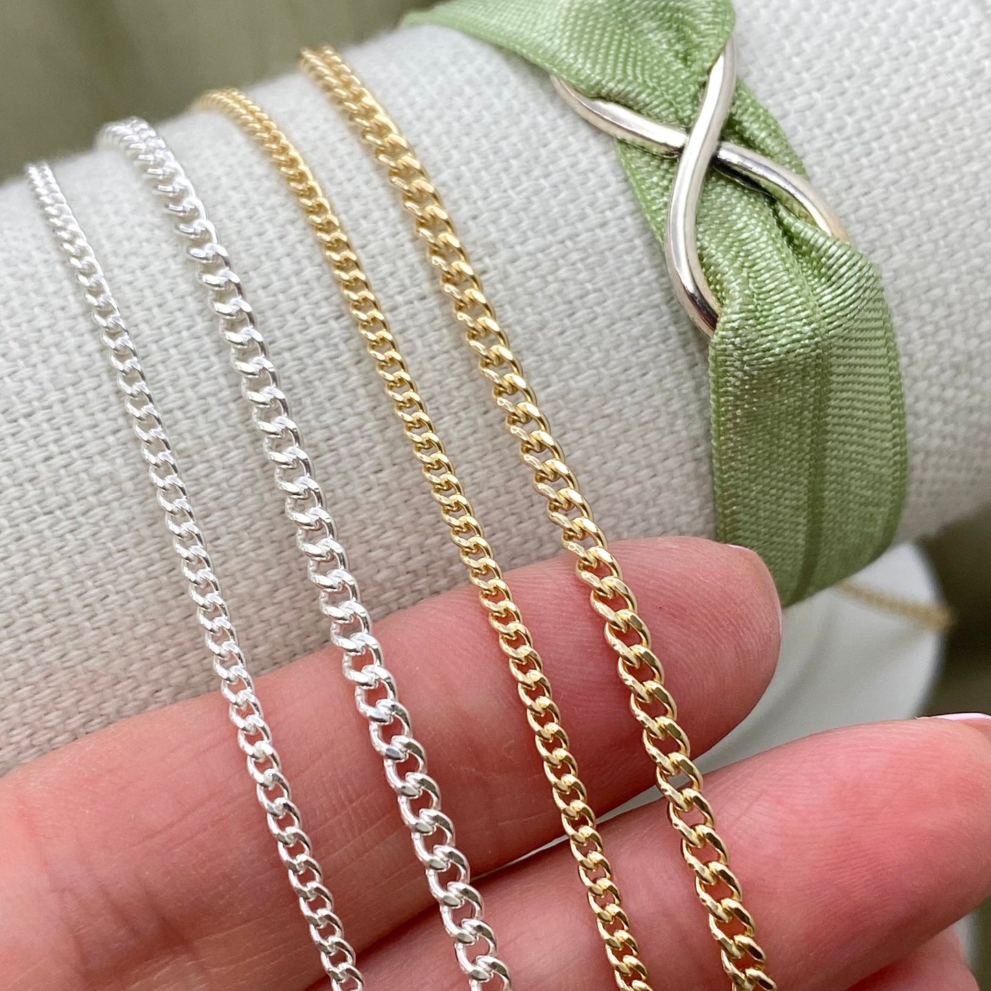 Classic Curb Chain (Larger) 2.75mm - C18