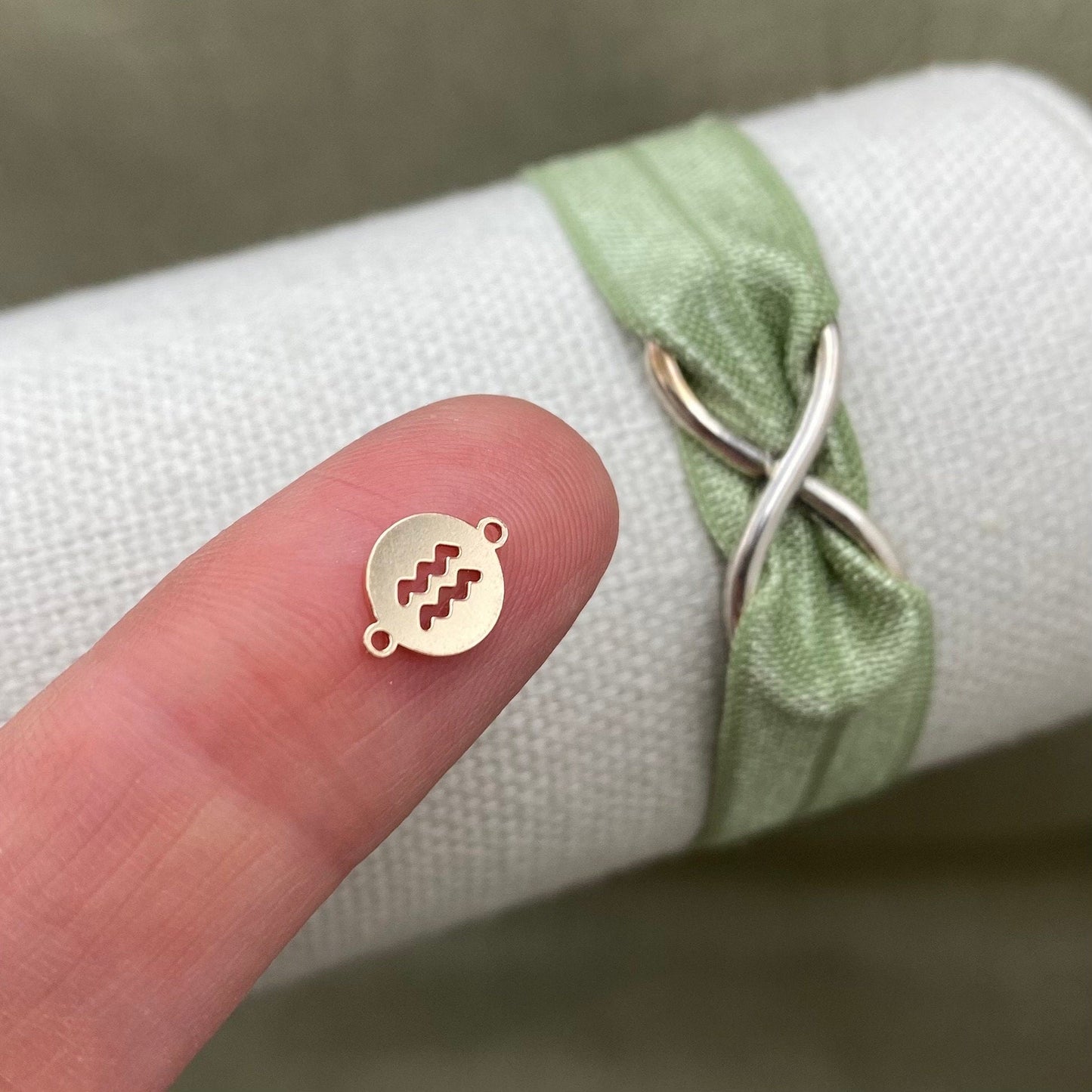 Zodiac Connectors - Gold Filled - L35G