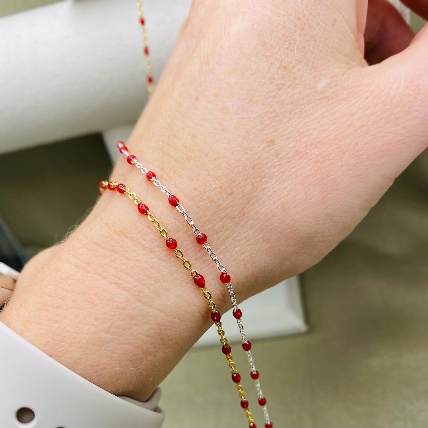Red Enamel Chain - Dot Cable - E6