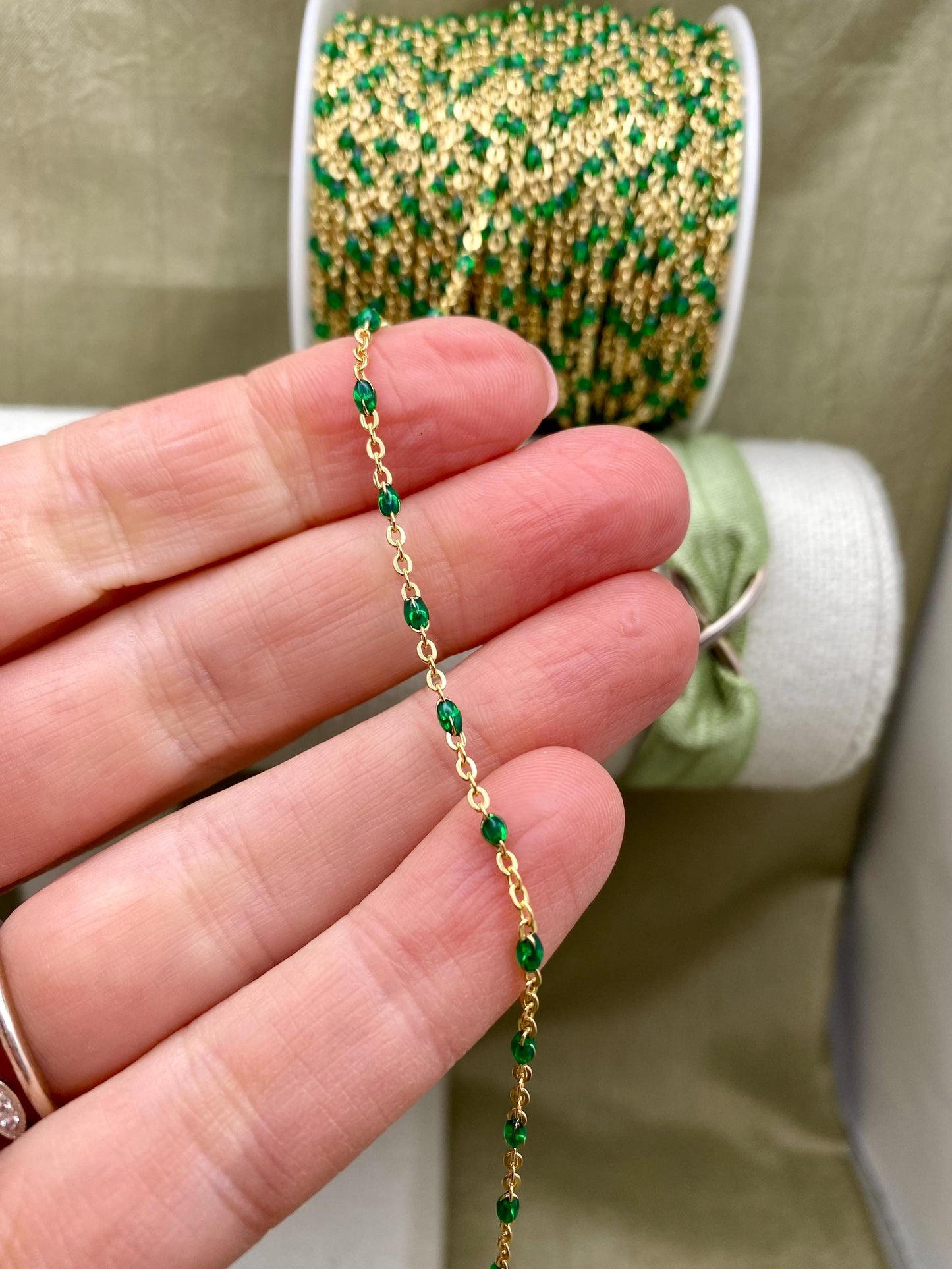 Emerald Green Enamel Chain - Dot Enamel E25