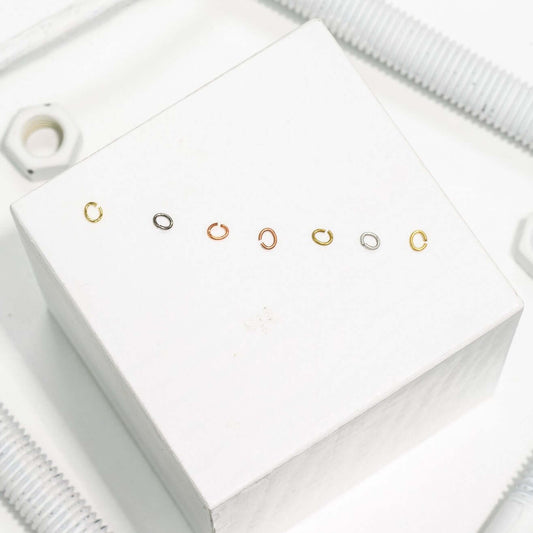 2.65mm x 3.5mm Oval 20g Jump Rings sold by the 1/4lb (Approximately 2,344pcs) - JROV