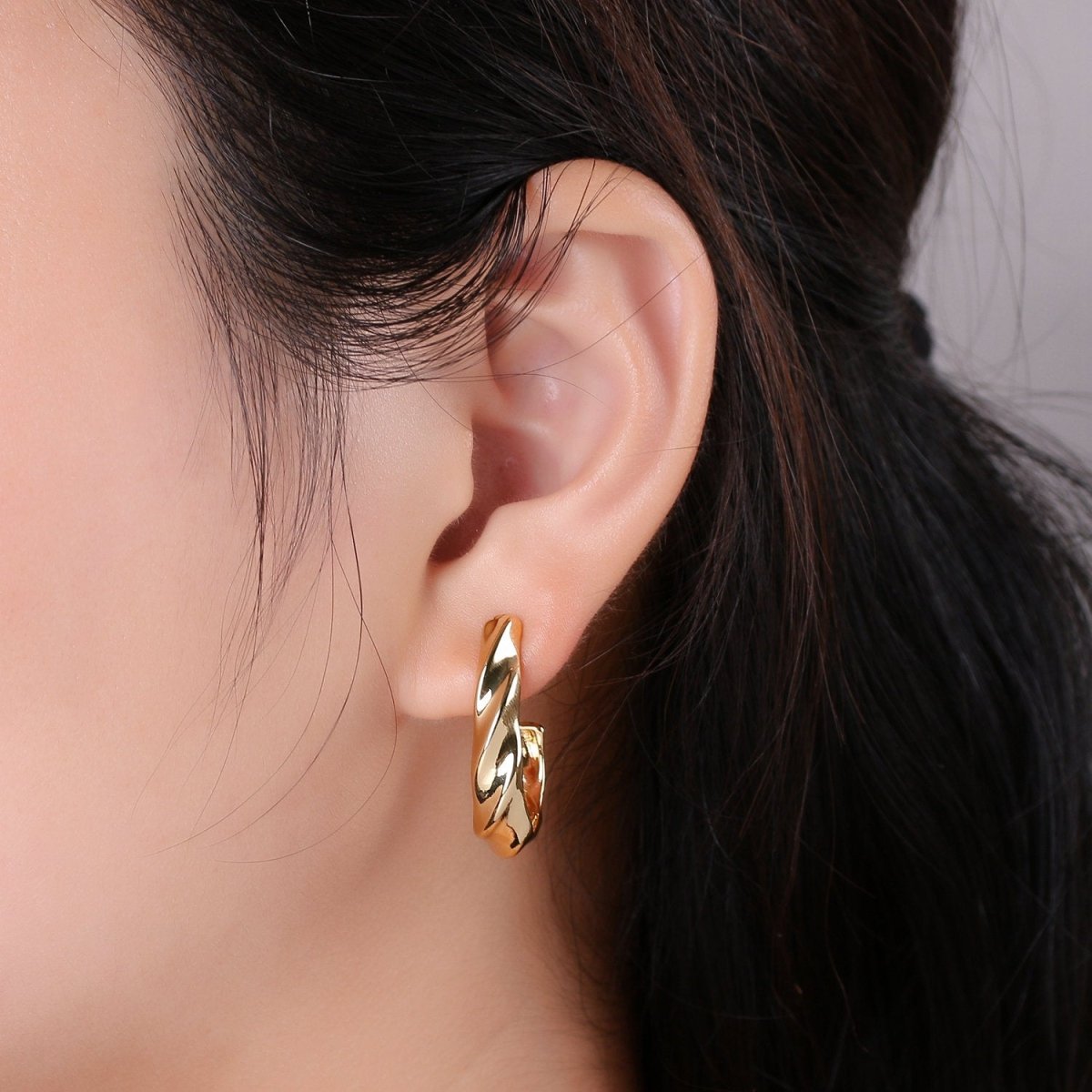 14k Gold Filled Circular Hoop Earring, Earring Supplies for DIY Earring Jewelry,  Earring Supply DIY Findings, Perfect for DIY Earrings Q-240