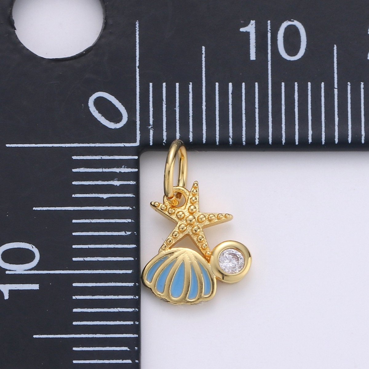 Shell 24K Gold Filled Tiny Charms, Gold Filled Star Fish Charm, Gold Starfish ,Gold Beach charm Under the sea Jewelry Inspired D-558